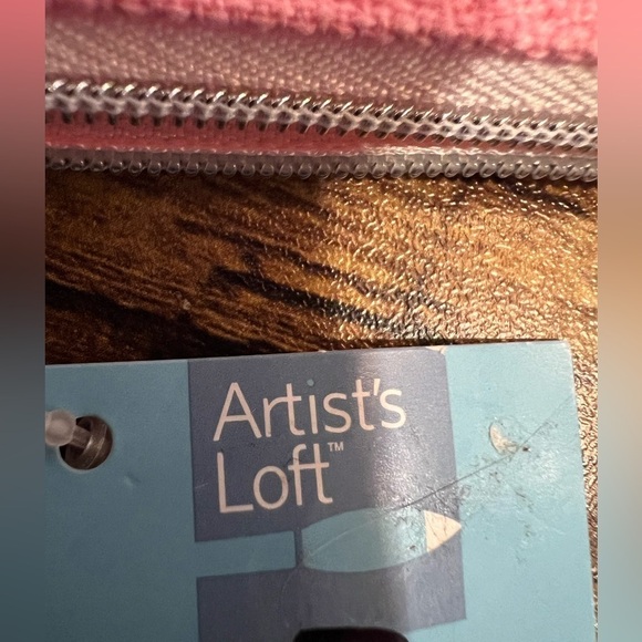 Artist’s Loft | accessory bag. - Picture 4 of 9